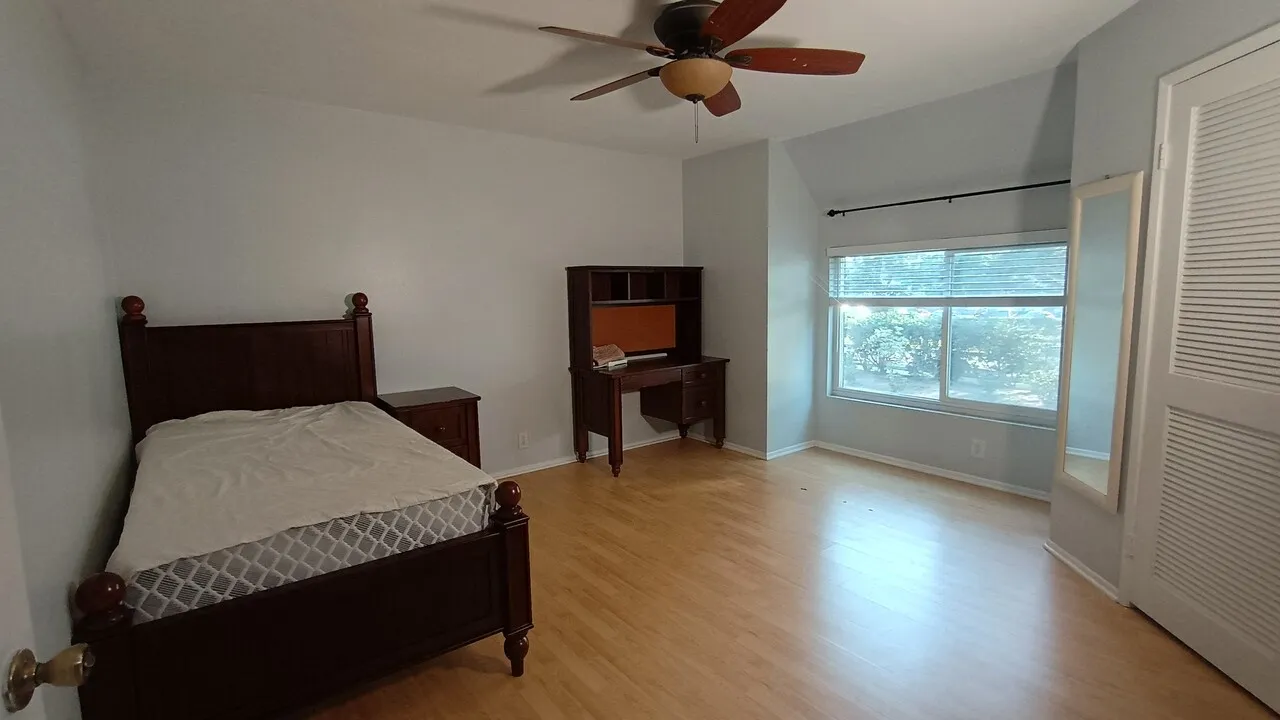 Irvine 1 bed 1 bath 얼바인 개인 방 욕실
					룸메이트
					Irvine's preview 0