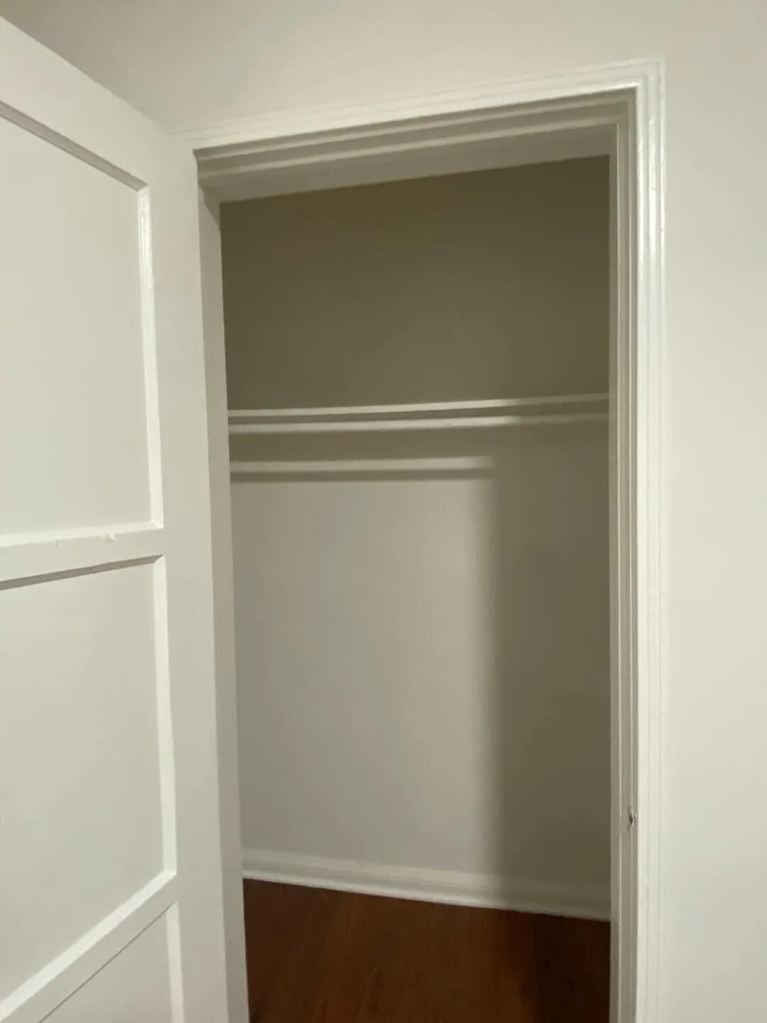 LA 엘에이 룸메 룸메이트 구합니다!
					룸메이트
					Los Angeles's preview 3