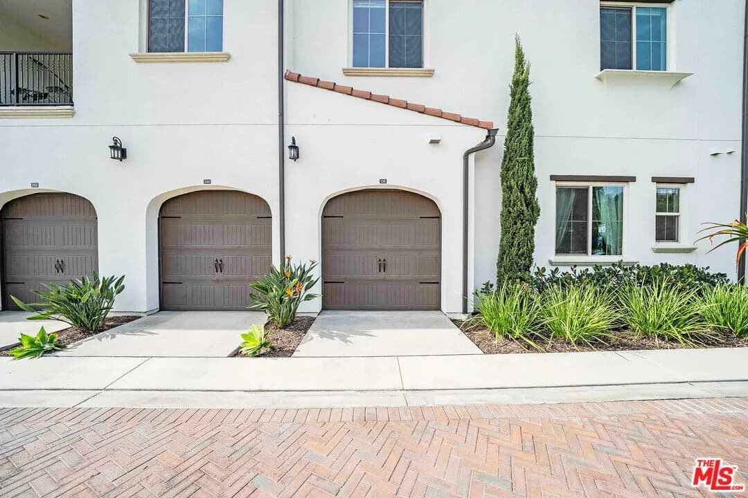 Los Coyotes 골프장 내에 위치한 2022년생 방2화2 콘도
						골프장 뷰, 골프장 안에 위치함
						콘도  Buena Park CA's preview 2