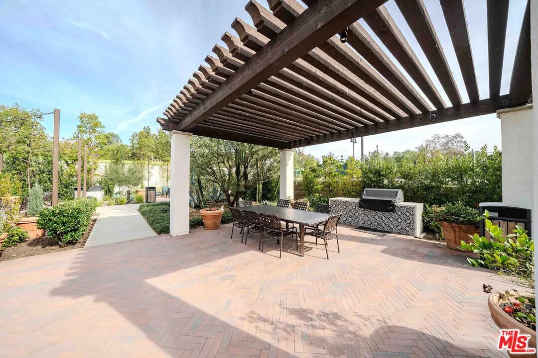 Los Coyotes 골프장 내에 위치한 2022년생 방2화2 콘도
						골프장 뷰, 골프장 안에 위치함
						콘도  Buena Park CA's preview 3