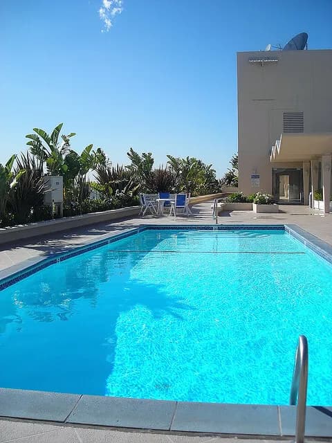 한타 중심 2B2B 함께 살 여성 룸메이트 구함
					룸메이트
					Los Angeles's preview 2