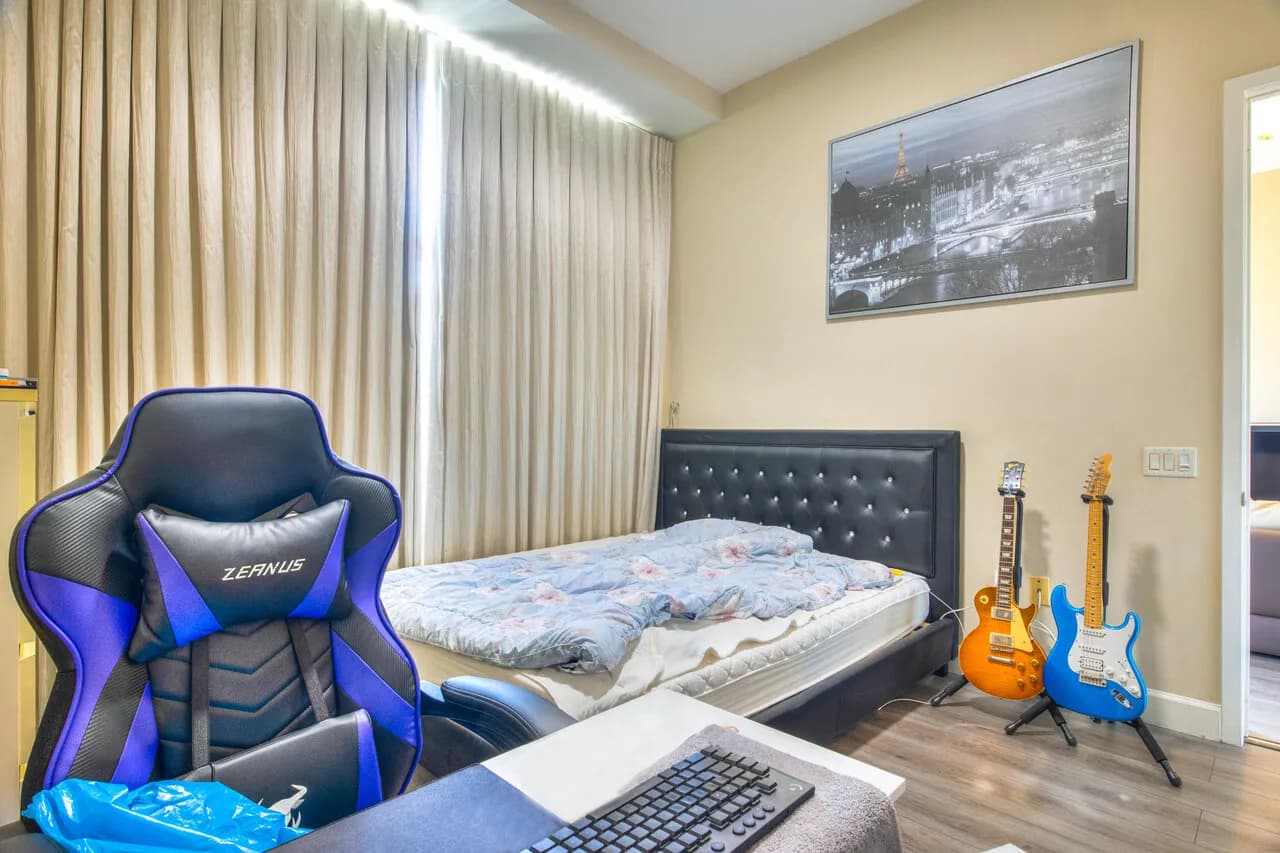 럭셔리 Summit 콘도 룸메이트 구함
					룸메이트
					Los Angeles's preview 0