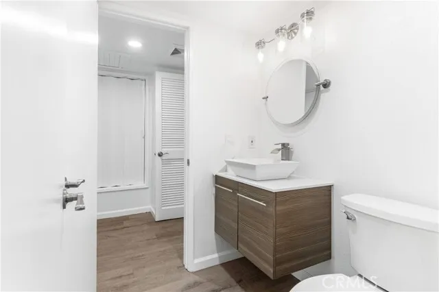 [한인타운] 방2+화2 1,199sf 탑플로어 콘도
						리모델링, 한인타운 중심 위치
						콘도  Los Angeles CA's preview 3