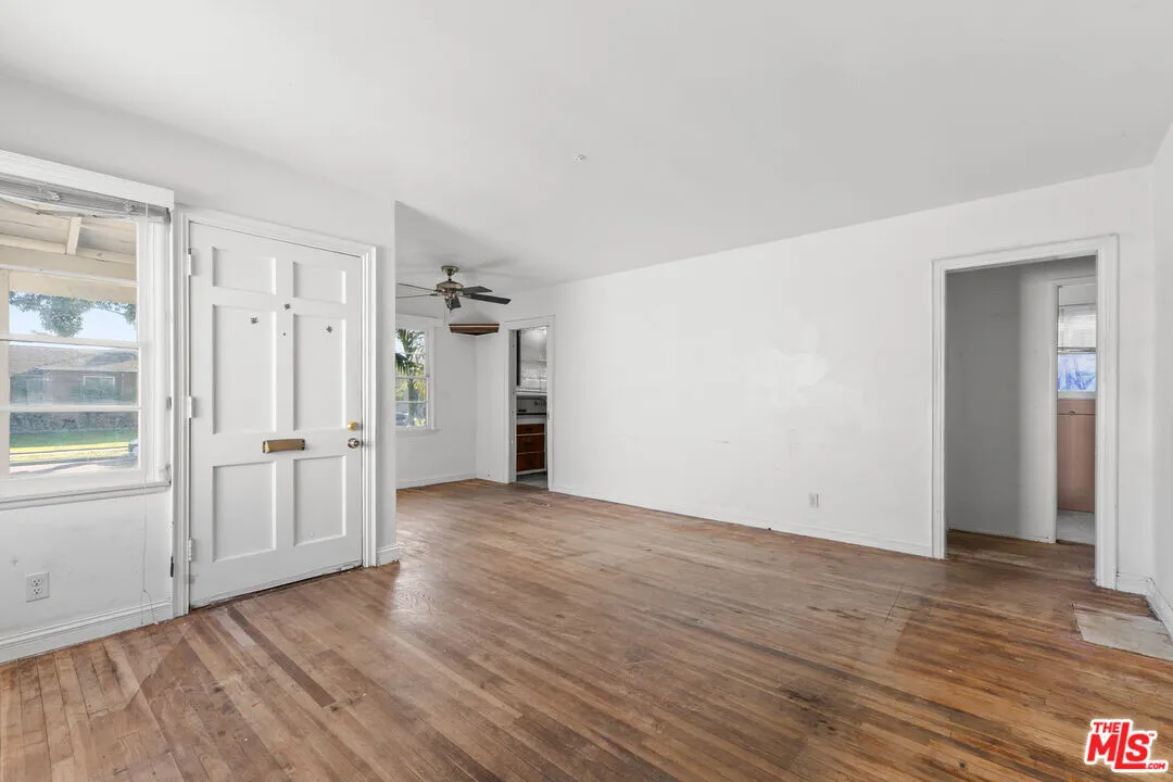 노스 토런스 단독주택 – 리노베이션 가치 있는 실속형 픽서
						주택  Torrance CA's preview 2