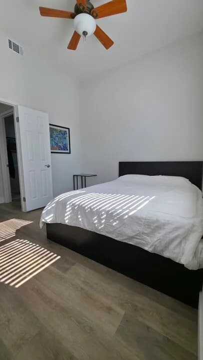 게이티드 커뮤니티 (Gated Community) 내 위치한 집 룸메이트를 찾고 있습니다
					룸메이트
					San Pedro's preview 0