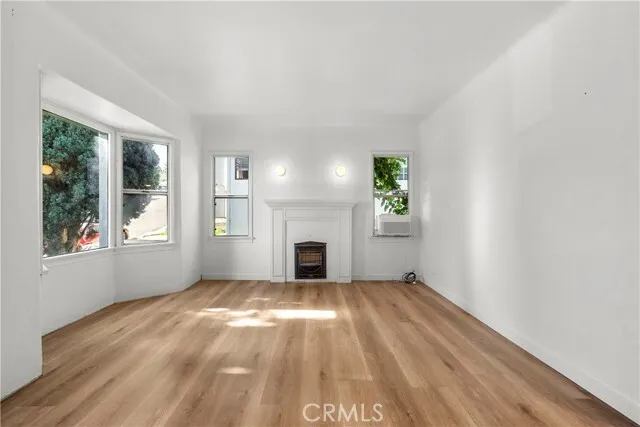 엘세라노 아담하지만 실속있는 주택 [추천020526]
						방 2, 화 1, 스튜디오, 프라이빗 뒷마당 
						주택's preview 1