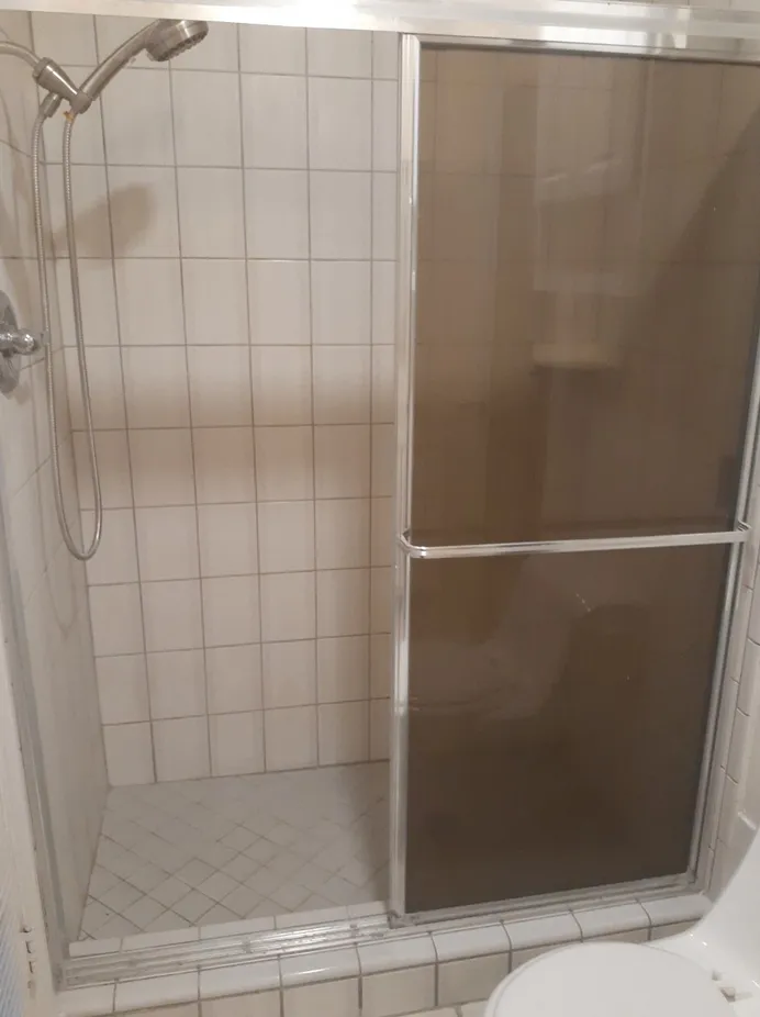 Downey Room for Rent / 다우니 방 포 랜트
					룸메이트
					Downey's preview 3