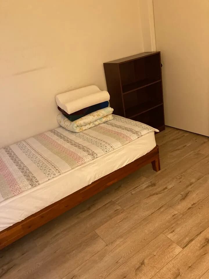 코리아타운 여자 룸메이트
					룸메이트
					Los Angeles's preview 3