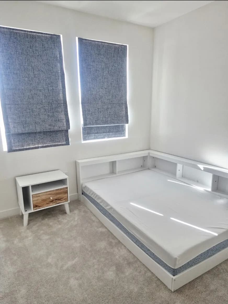 2026 년 지은 새집 - 모두다 새것 +주차 garage parking
					룸메이트
					South Bay /compton's preview 2