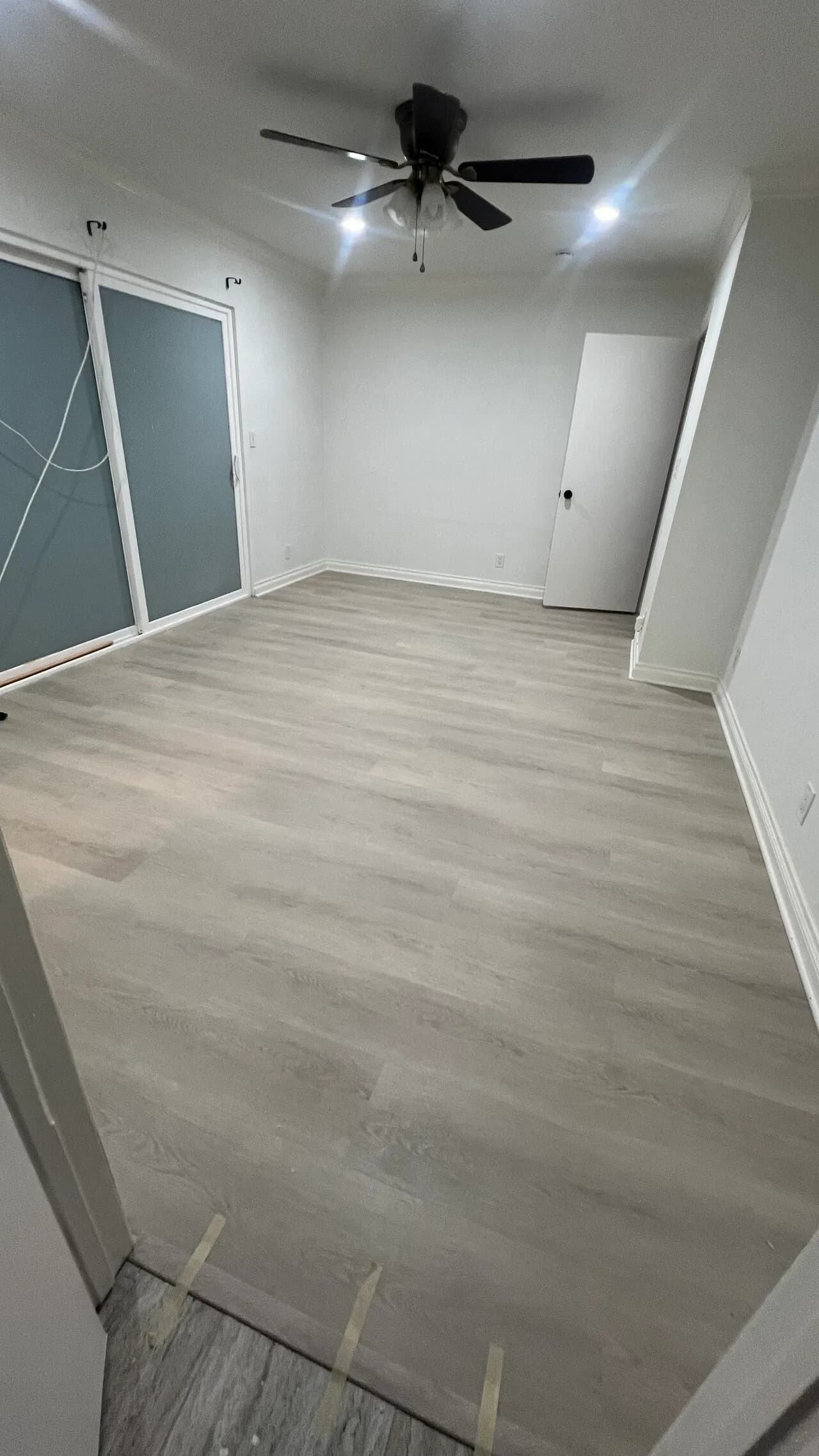 Carson에 위치한 타운하우스, private 한 마스터 베드룸 렌트합니다
					룸메이트
					Carson's preview 0