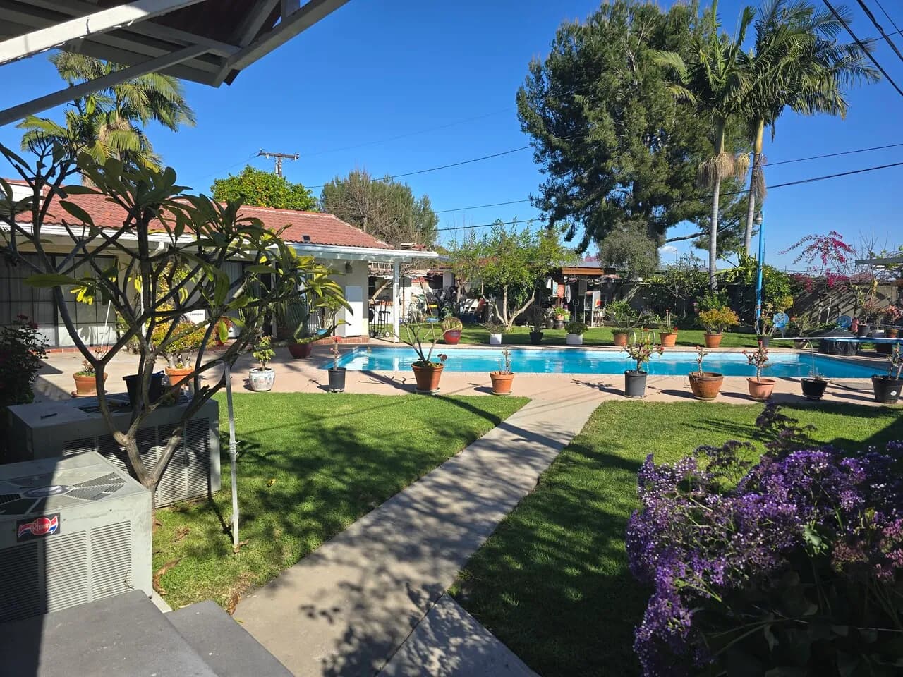 다우니 방 포 렌트 / Downey Room for Rent
					룸메이트
					Downey's preview 0