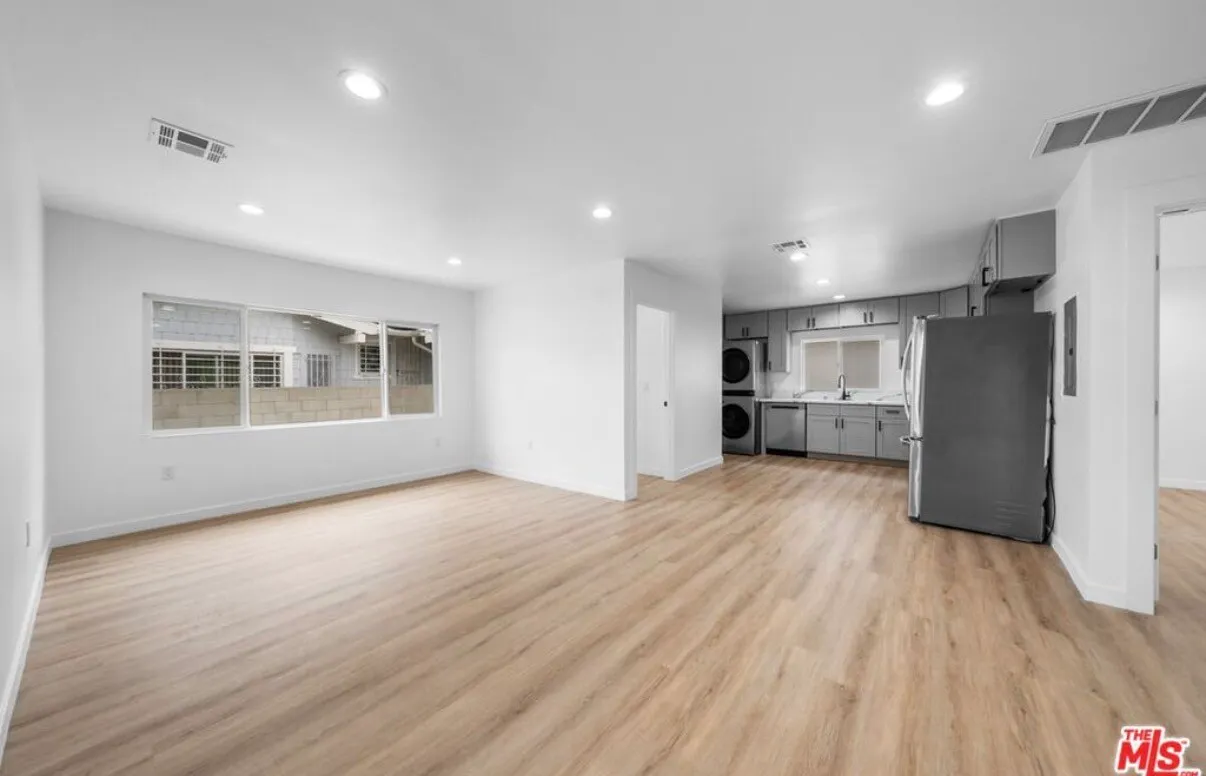 엘에이 방 랜트합니다
					룸메이트
					Los Ángeles's preview 0