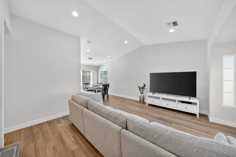 [독점] 최고지역 Rowland Heights 단독주택!! LA 30분 거리
						Open House 3/28, 3/29 1pm-4pm
						주택  Rowland Heights CA's preview 1