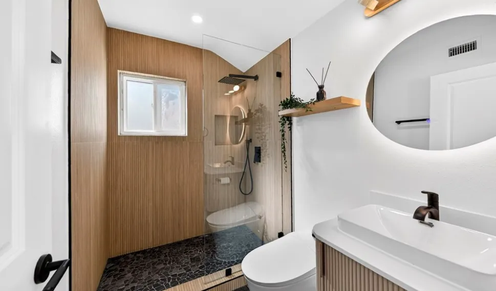 [오픈하우스] Fullerton 풀 리모델 풀 하우스
						$250K 이상 투자된 완벽 리노베이션
						주택  Fullerton CA's preview 3