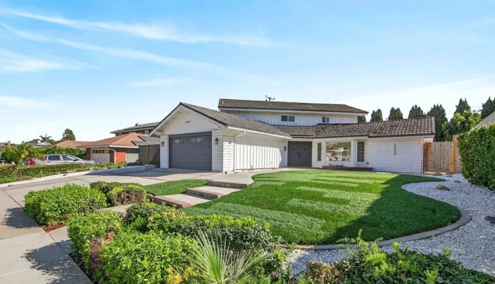 [오픈하우스] Fullerton 풀 리모델 풀 하우스
						$250K 이상 투자된 완벽 리노베이션
						주택  Fullerton CA's preview 1