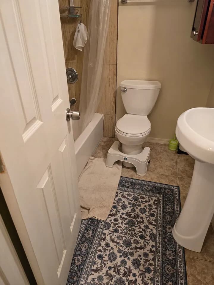 5fwy rosecrance 5분거리 기차역5분
					룸메이트
					Norwalk's preview 3