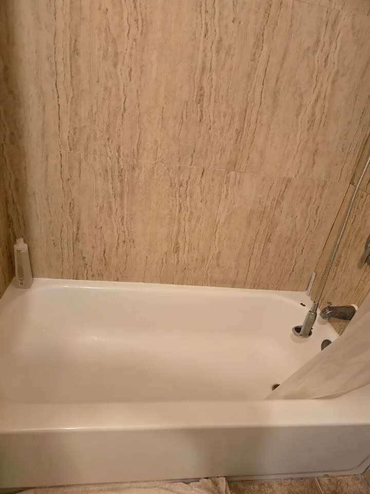 5fwy rosecrance 5분거리 기차역5분
					룸메이트
					Norwalk's preview 1