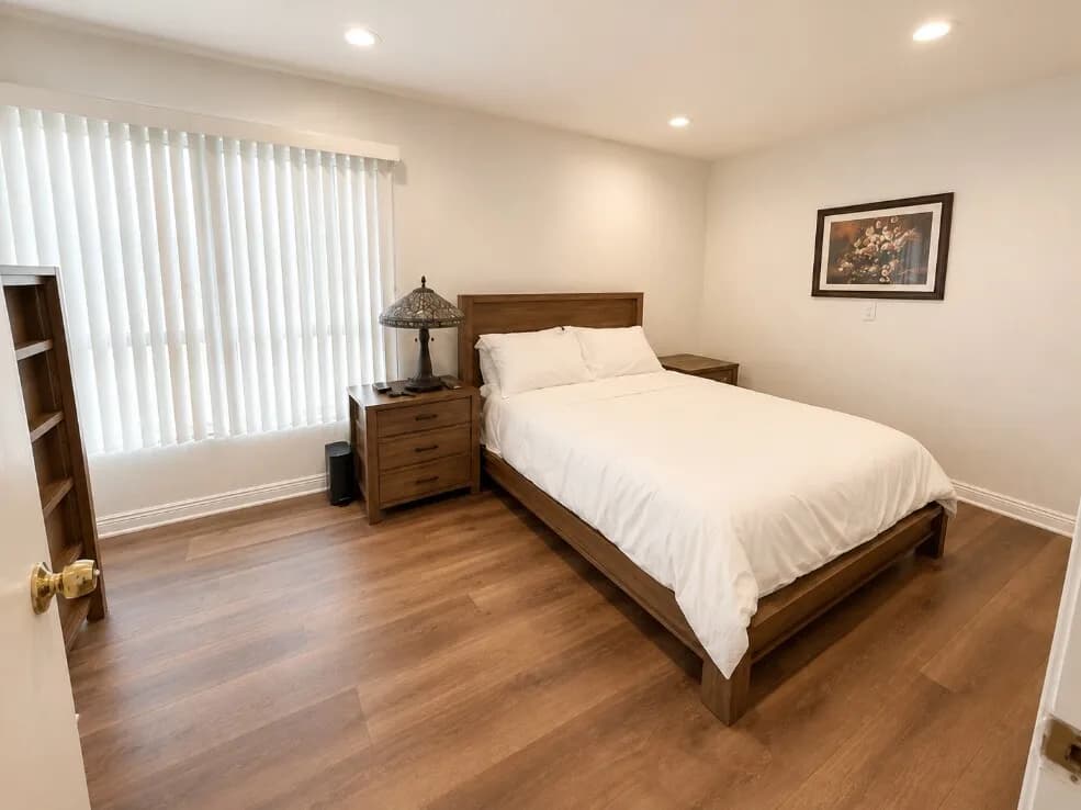 Marina del Rey 넓은 1 Bed / 1 Bath 렌트, $3,000/월
					1 Bed
					Marina Del Rey's preview 3