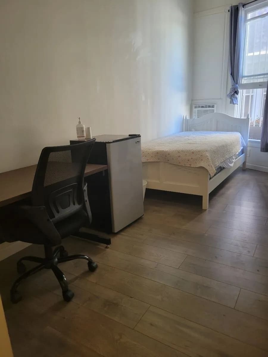 미국 Los Angeles 한인타운 인근 BEST (좋은 위치) BEST 하숙집 입니다...! / 내 집 같은 가정집 분위기, 계셔본 분들이 다시 찾아오는 BEST 하숙집 입니다.!
					하숙/민박
					Los Angeles, Ca / Usa  미국's preview 1